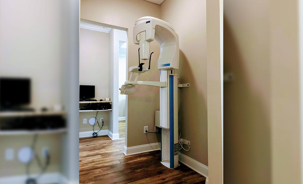 3 D C T cone beam scanner dental technology at Amburgey Dental